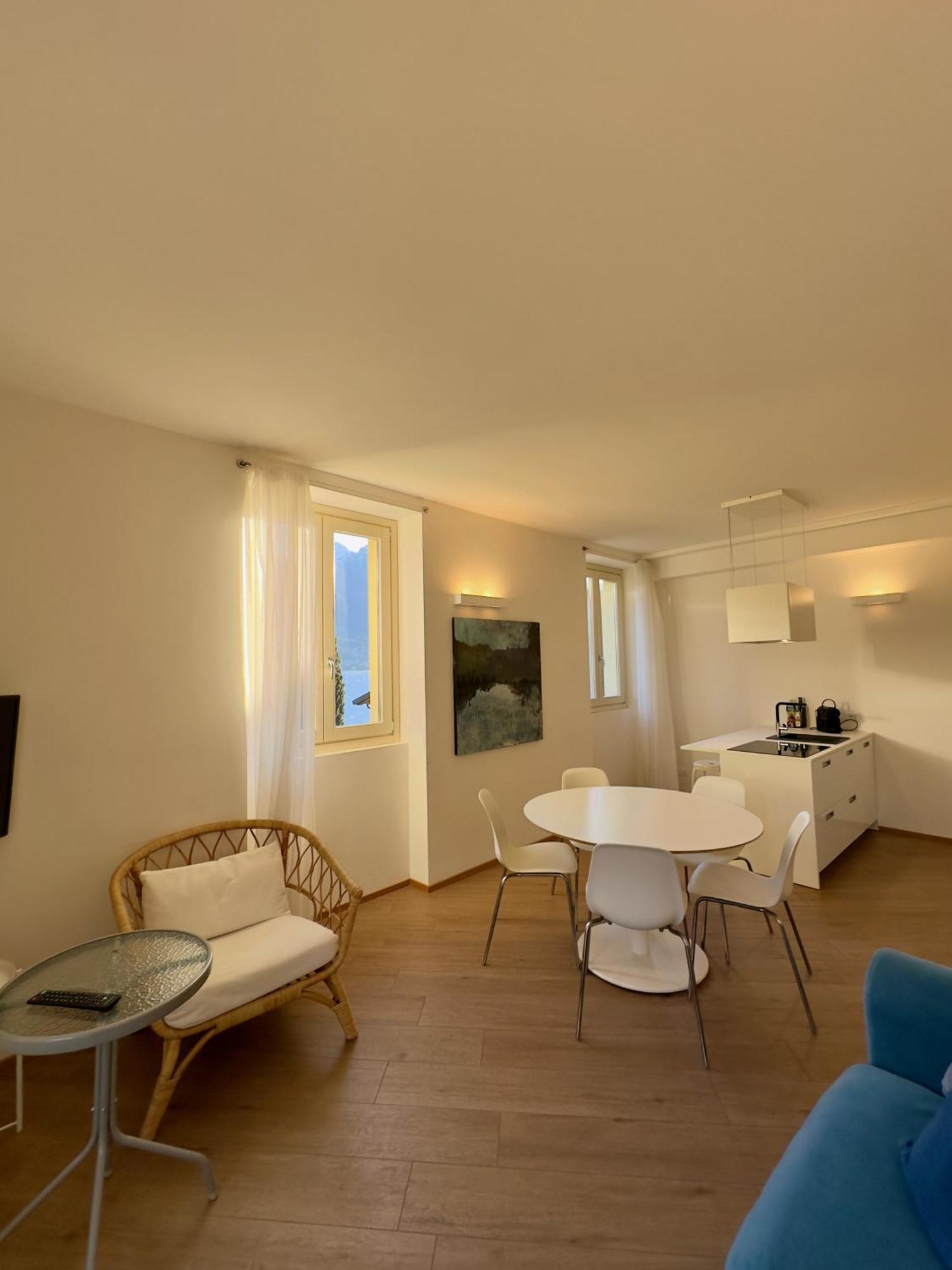Residence Matilde Oliveto Lario Eksteriør billede